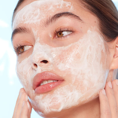 CHARLOTTE'S MAGIC HYDRATION REVIVAL CLEANSER