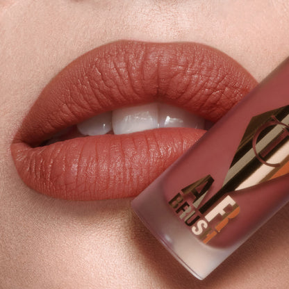 Airbrush Flawless Lip Blur in Honey close up on fair skin tone model