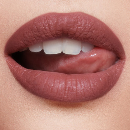 Pillow Talk Medium Airbrush Lip Blur close up on a fair model