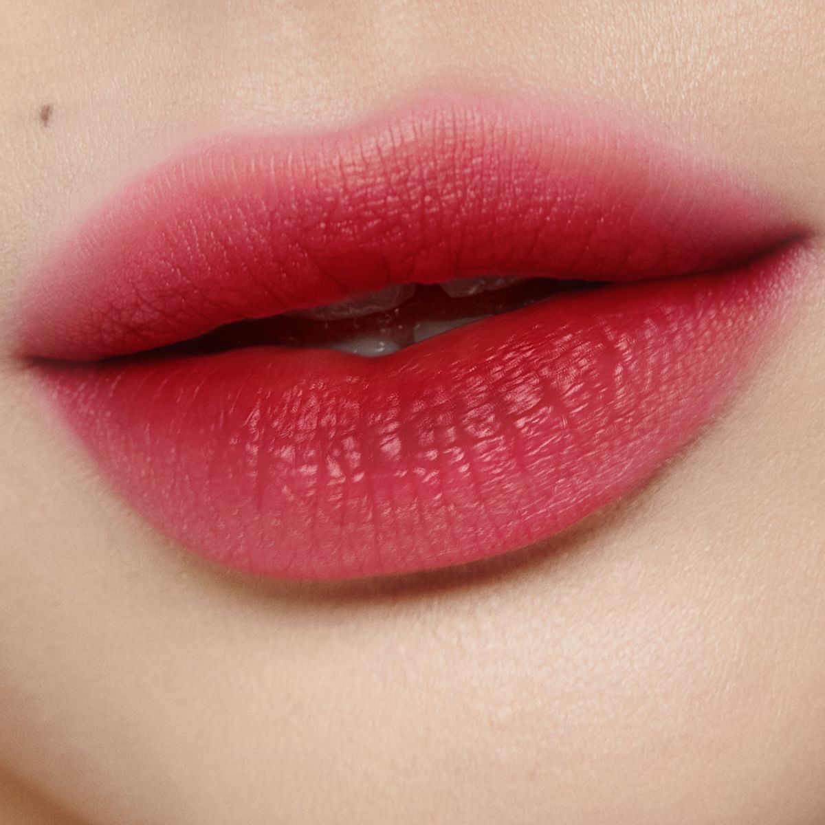 Ruby Airbrush Lip Blur