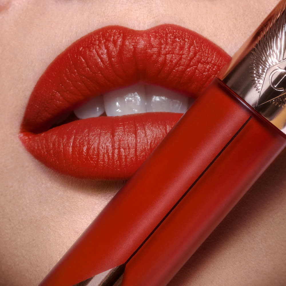 Flame Airbrush Lip Blur close up on a fair model