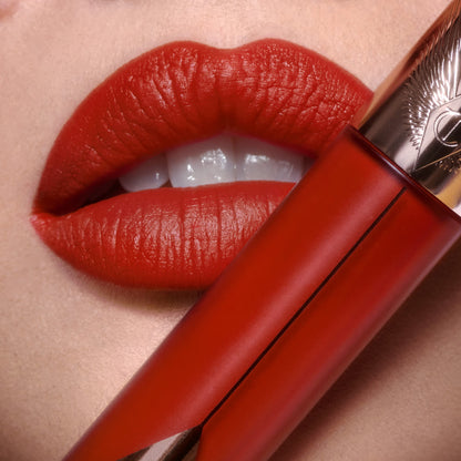 Flame Airbrush Lip Blur close up on a fair model
