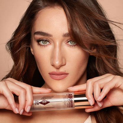 Airbrush Flawless Setting Spray with model Bella