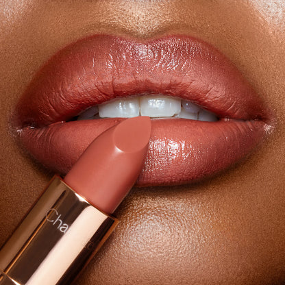 Stoned-Rose-Deep-Lip-Model