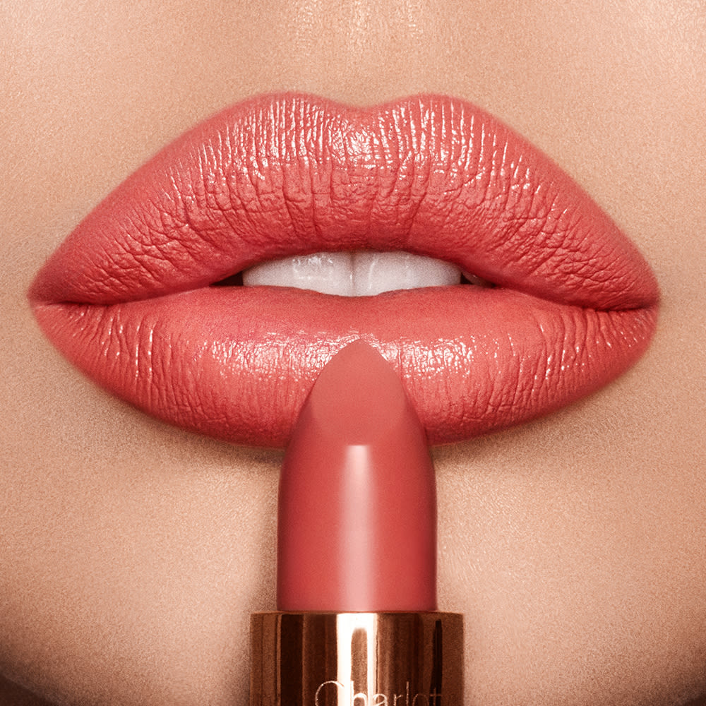 Fair - K.I.S.S.I.N.G Coral Kiss