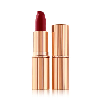 red-carpet-red-packshot-open-and-closed