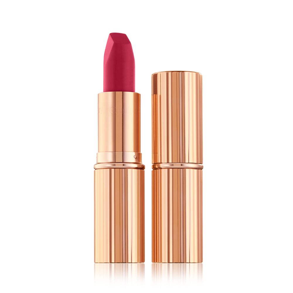 the-queen-packshot-open-and-closed