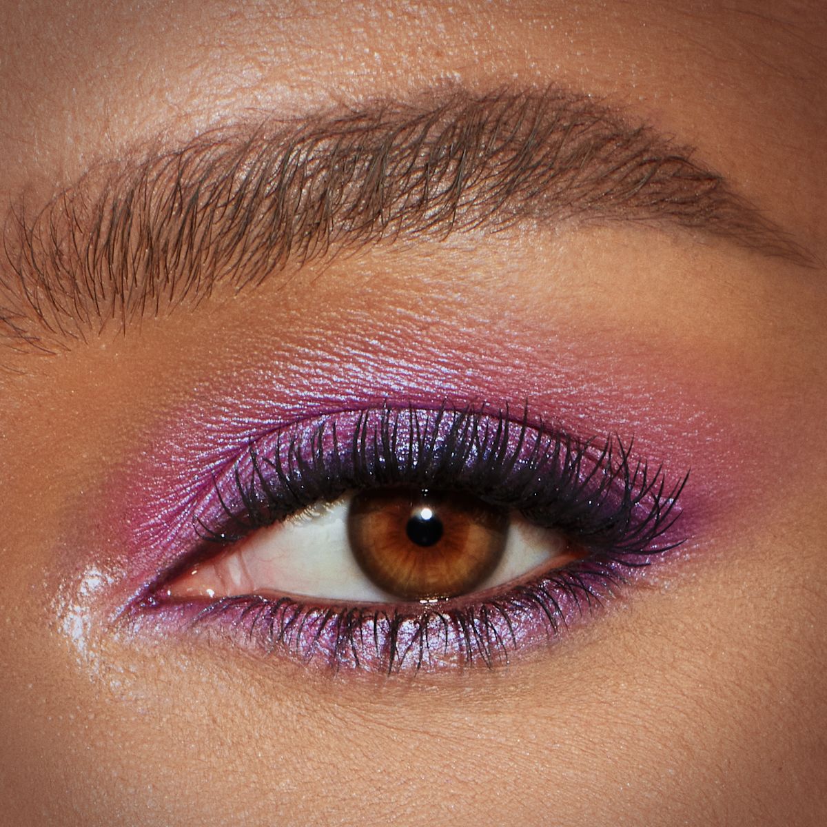 Pillow Talk Hypnotising Pop Shot Ultra Violet Close Up Eye