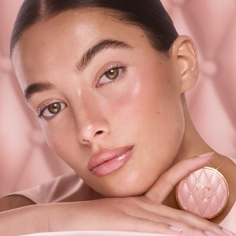 LIP MASKS PILLOW TALK MODEL