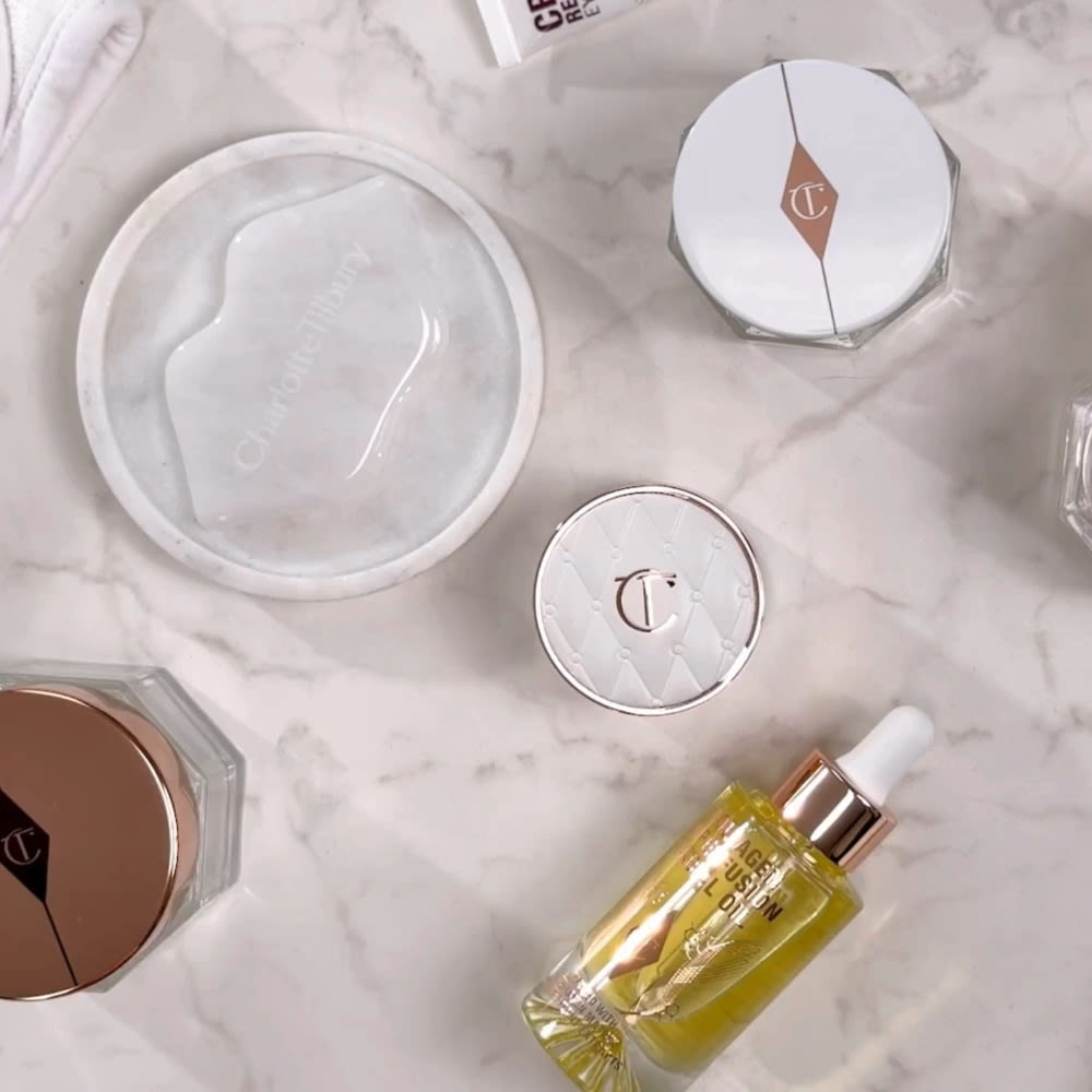 gua sha flatlay