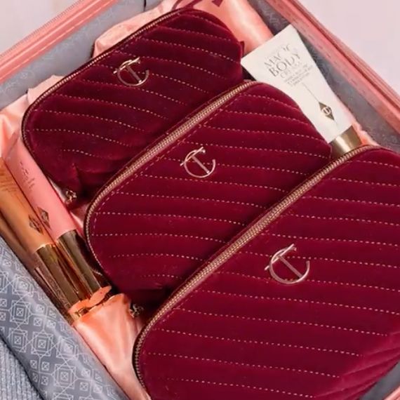 MAKEUP BAGS IN SUITCASE