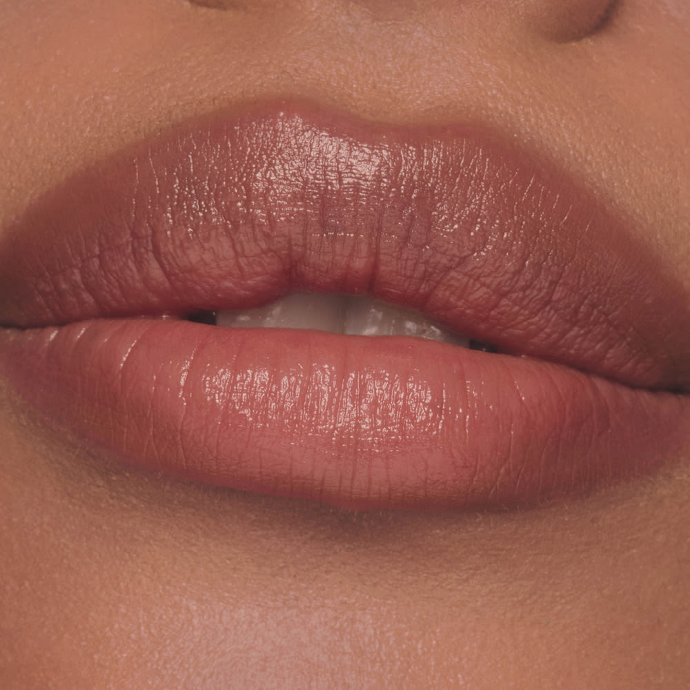 Pillow Talk Blush Balm Lip Tint - 90s Kiss Model