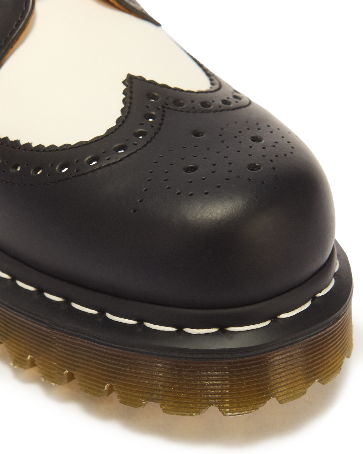 3989 Bex Smooth Leather Brogue Shoes - view 3