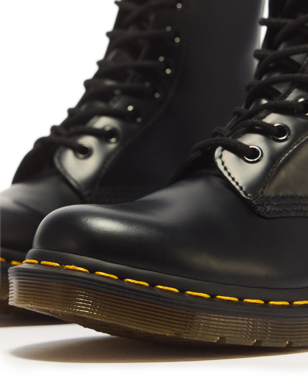 1460 Women's Smooth Leather Lace Up Boots - view 8