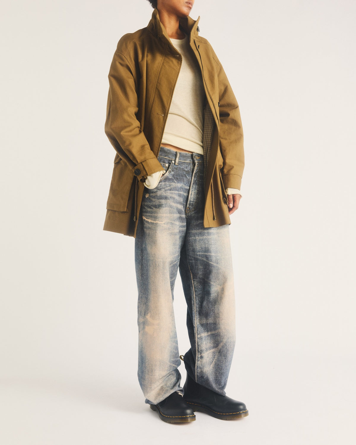 2976 Women's Virginia Leather Chelsea Boots - view 2