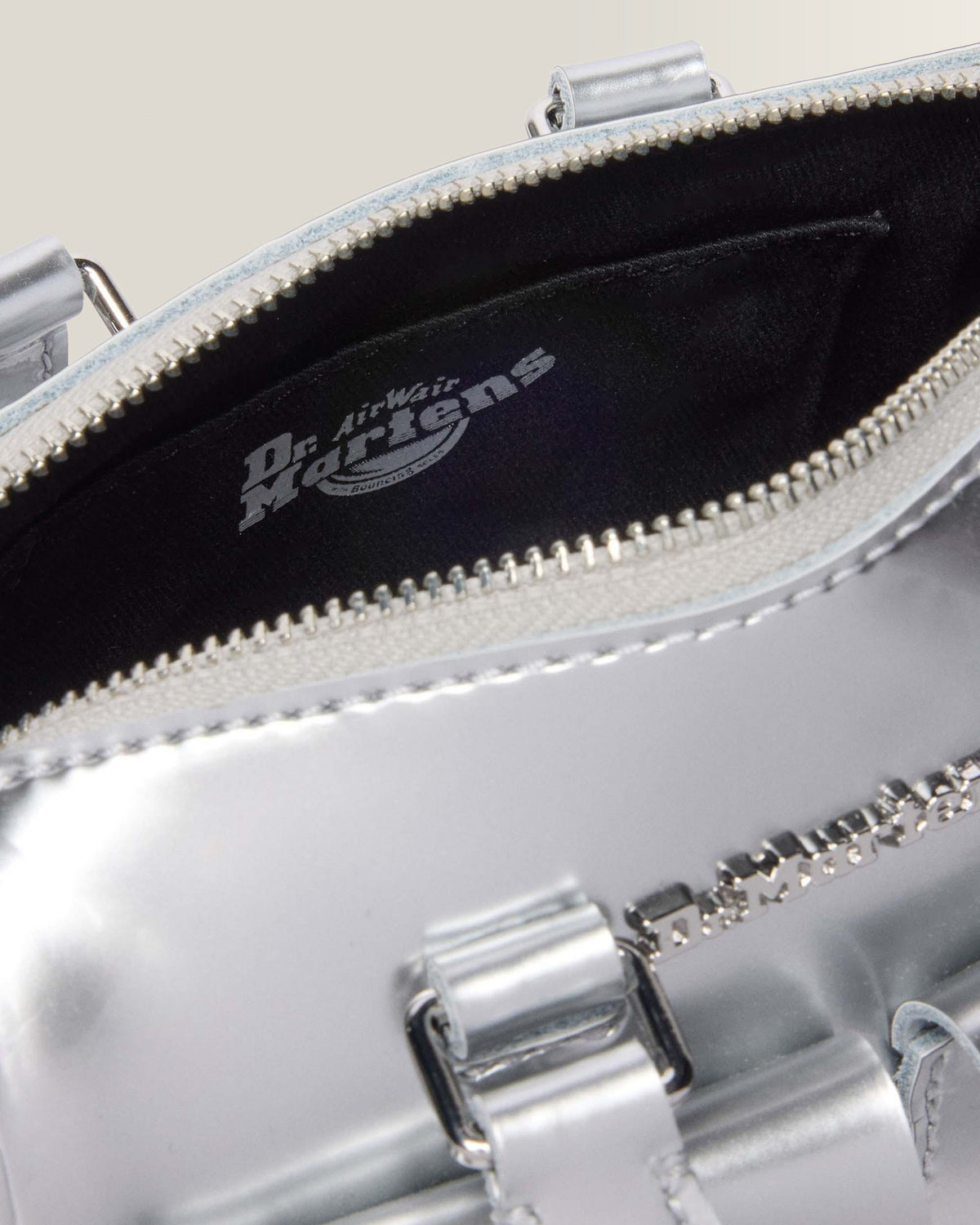 Mini Top Handle Bag Bag Silver Metallic Patent Lamper - view 6
