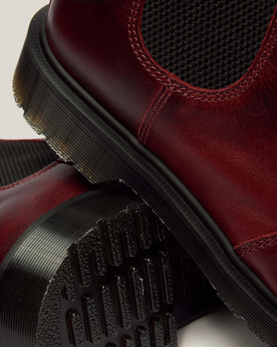 2976 Classic Calf Leather Chelsea Boots - view 2