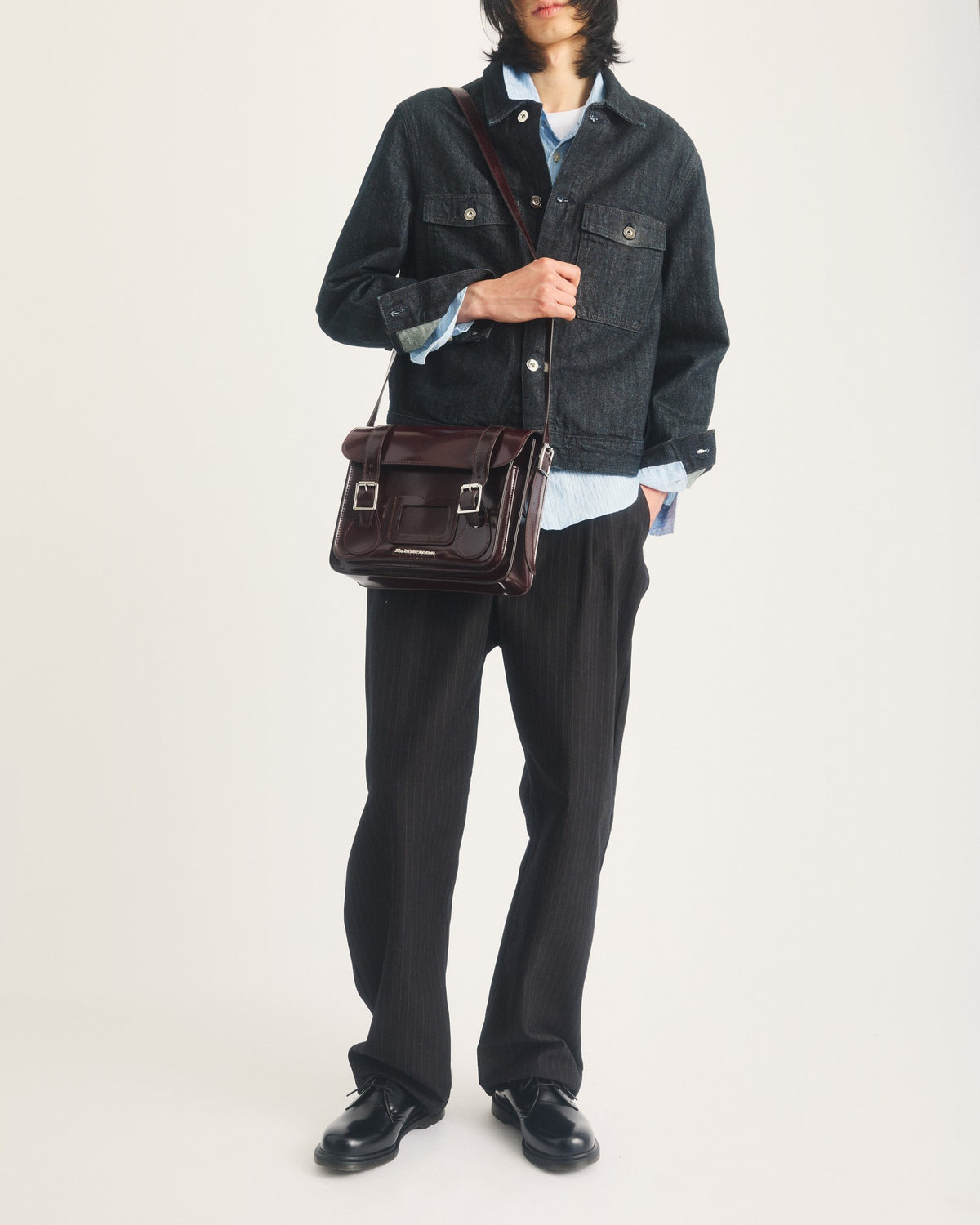 11 Inch Vegan Messenger Bag - view 2