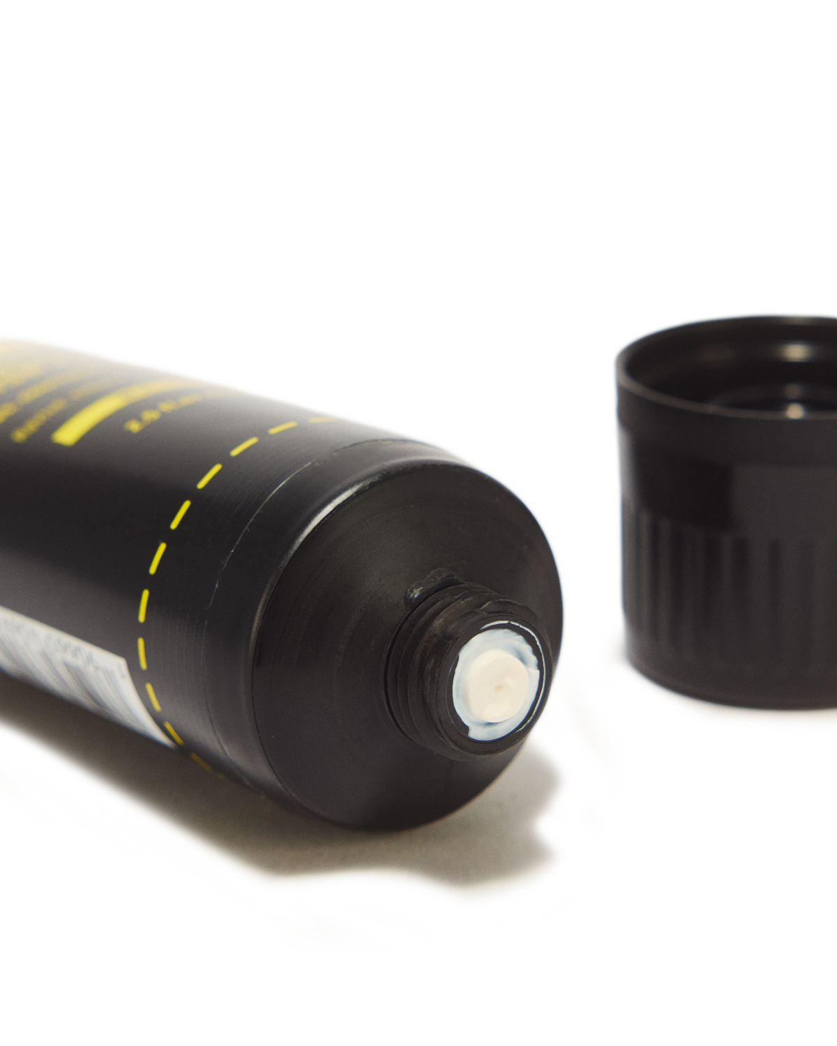 White Shoe Polish 75ml Tube - view 3